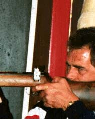 Ronnie at the shootinggallery